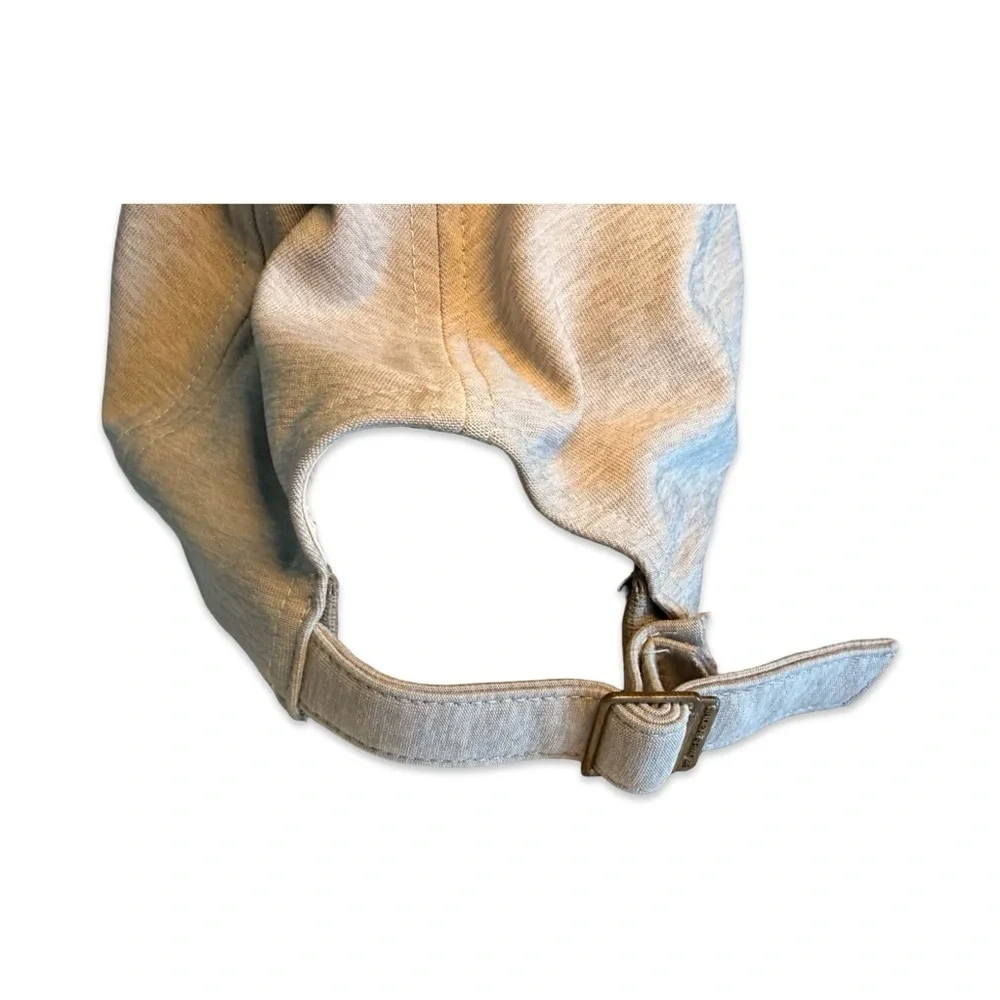 Under Armour UA Free Fit Gray Cap - Picture 3 of 8